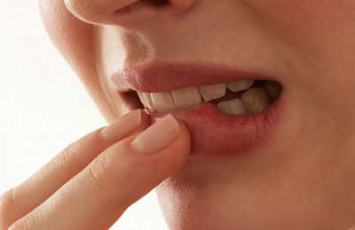 Regelmäßige Prophylaxe beugt Mundgeruch vor Regelmäßige Prophylaxe beugt Mundgeruch vor